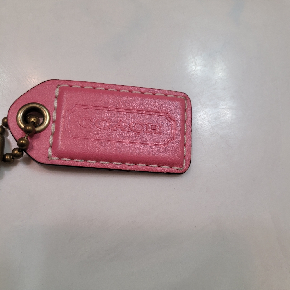 Coach Pink leather  tag